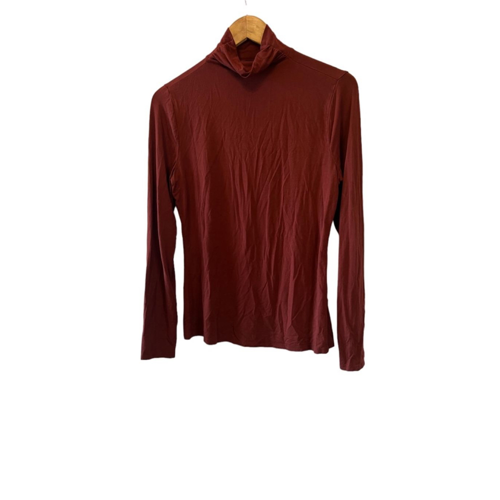 RW&CO Fitted Stretch Long Sleeve Lightweight Rust Turtleneck M